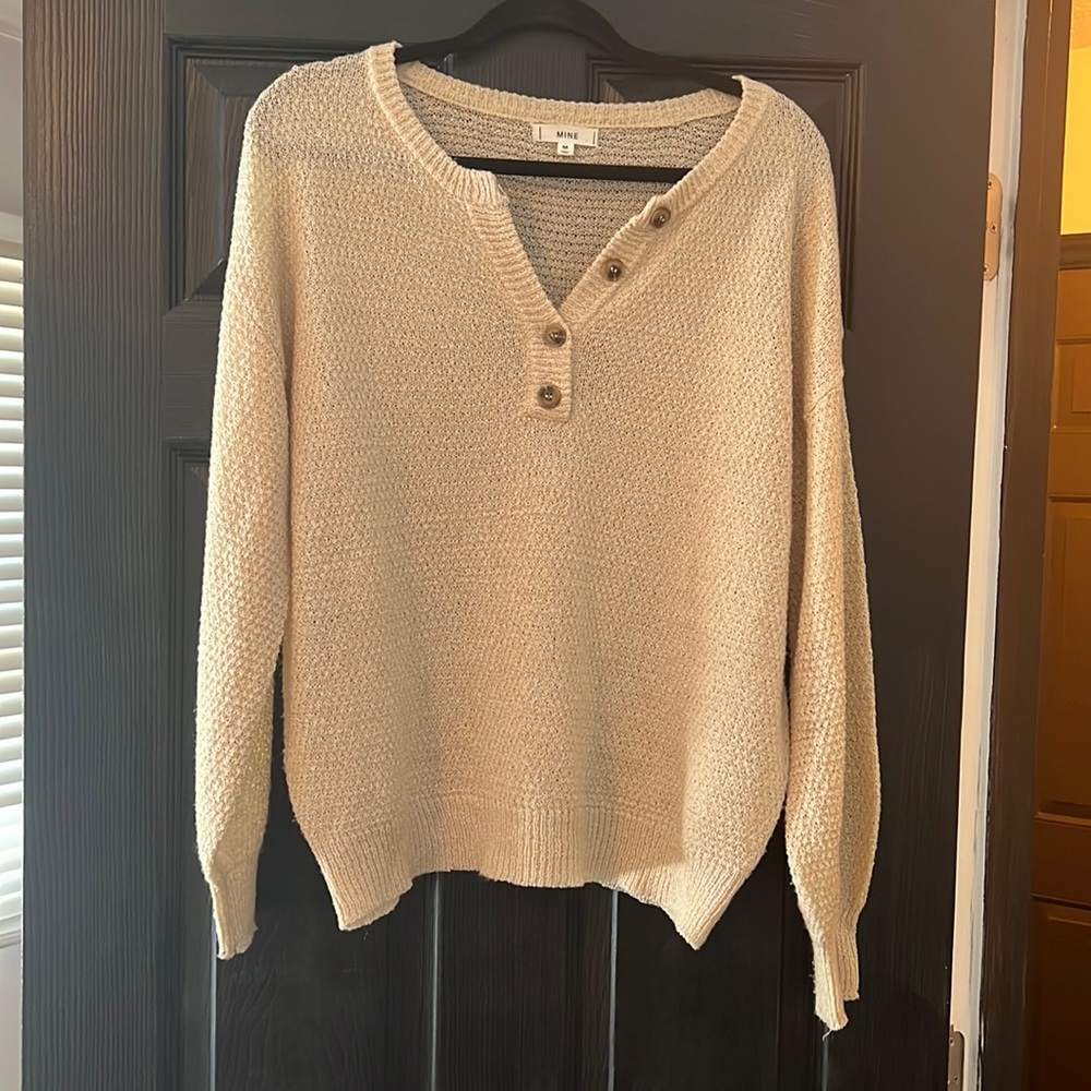 Knit Lightweight Long Sleeve Top